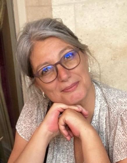 María